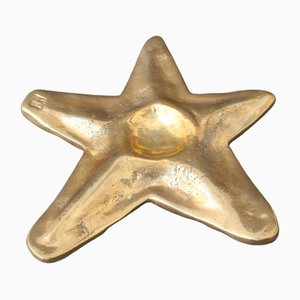 Sottopentola decorativo in ottone con motivo a stella marina di David Marshall, anni '90