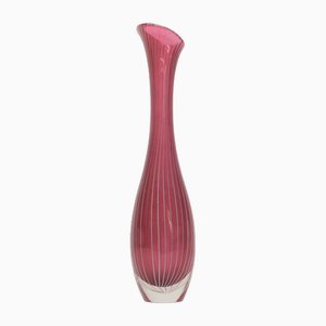Scandinavian Pink Glass Tulip Vase with Fine White Canes attributed to Vicke Lindstrand for Kosta Boda, 1960s