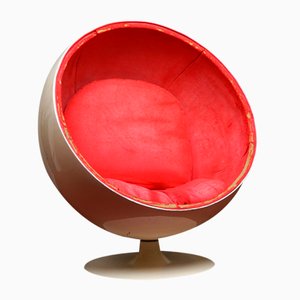 Chaise Ball Vintage Blanche avec Pied en Aluminium attribuée à Eero Aarnio, 1970s