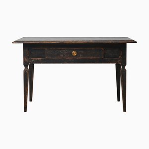 Antiker schwedischer Gustavianischer Tisch aus Schwarzem Kiefernholz