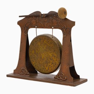 Gong de mesa Arts & Crafts modernista de cobre, 1905