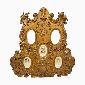 19th Century Noble Gilt Wooden Family Photo Frame