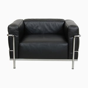 Poltrona LC-3 in pelle nera di Le Corbusier per Cassina, inizio XXI secolo