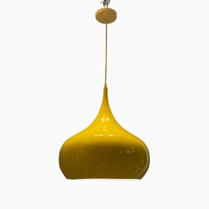 Lámparas colgantes italianas Mid-Century en amarillo, años 70. Juego de 2