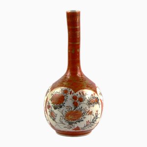 Botella japonesa de porcelana Kutani, década de 1890