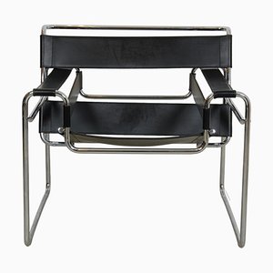 Wassily Lounge Chair in Black Leather by Marcel Breuer