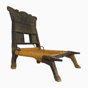 Traditioneller Pidha Stuhl aus geschnitztem Holz, 1920er