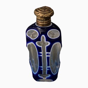 Botella de sal en forma de balaustre de vidrio azul, siglo XIX
