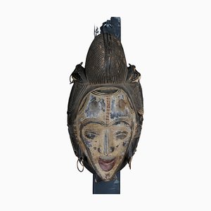 Masque Visage Antique en Bois Sculpté