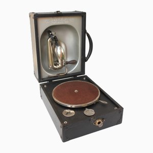Fonografo portatile con grammofono a manovella di Decca, Londra, Inghilterra, anni '20