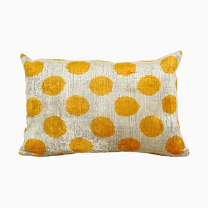 Coussin en Velours Ikat de Soie Jaune à Pois