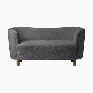 Antrachite Schaffell und Räuchereiche Mingle Sofa von Lassen