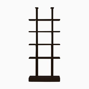 Peristylo 4 Regale mit Sockelleiste von Oscar Tusquets