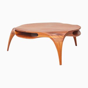 Mesa de centro Sankao de madera de Iroko de Henka Lab