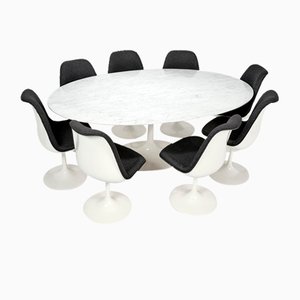 Vintage Oval Arabescato Marble Tulip Dining Table with Chairs in the style of Eero Saarinen, Finland, 1990s, Set of 9