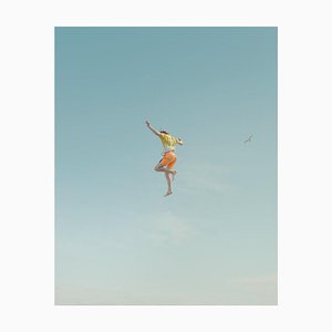 Into the Sky 6, Andy Lo Pò, Sommer, Himmelslandschaften, Porträtfotografie, Schwimmen, 2022