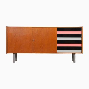 Credenza modello U-460 in quercia di Jiri Jiroutek, anni '60