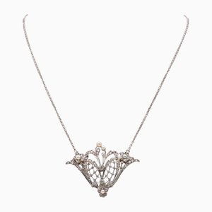 Collana Art Nouveau in oro bianco 18k con diamanti taglio antico, rosette e perline, anni '20