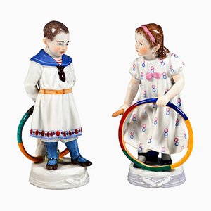 Meissen Jugendstil Figur Junge & Mädchen mit Reifen von A. Koenig, 1910, 2er Set