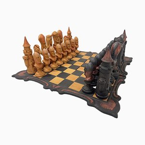 Juego de ajedrez estilo medieval de arcilla fundida. Juego de 33