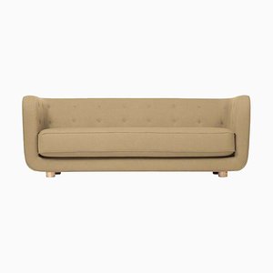 Raf Simons Vidar 3 Vilhelm Sofa in Sand und Eiche natur von Lassen