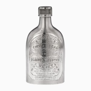 Botella de whisky Novelty Chivas Regal plateada, años 60