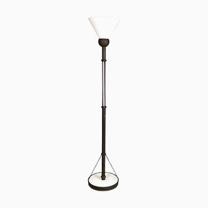 Lámpara de pie italiana moderna de vidrio blanco y metal atribuida a Roberto Freno para Veart, años 80