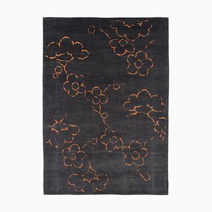 Okoa Mo2 Hand-Knotted Rug in Wool and Silk by Kristiina Lassus