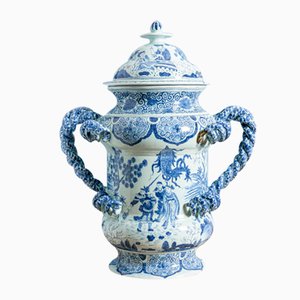 Grand Pot à Chinoiserie en faïence de Delft avec Anses Torsadées, Pays-Bas, Début du 20ème Siècle