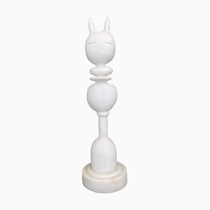 Escultura de mármol Cat King de Tom Von Kaenel