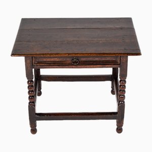 Small English Oak Side Table, 17th Century