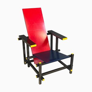 Butaca italiana Bauhaus de primera producción en rojo y azul atribuida a Rietveld para Cassina, 1971