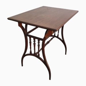 Mesa modernista de madera marrón