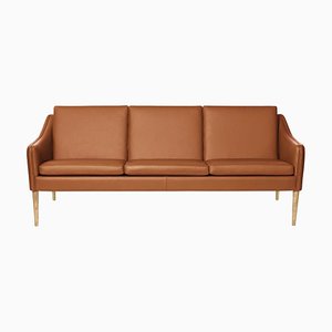 Mr Olsen 3-Sitzer Challenger Sofa aus Eiche & cognacfarbenem Leder von Warm Nordic