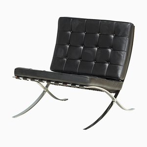 Barcelona Lounge Chair in Black Leather attributed to Ludwig Mies van der Rohe & Lilly Reich for Knoll, 2000s
