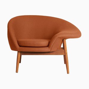 Fried Egg Right Lounge Chair in Caramel by Warm Nordic
