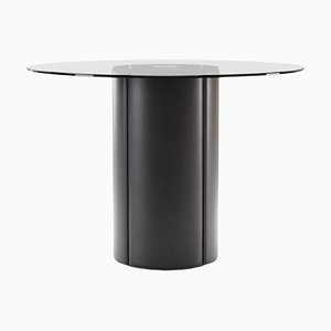 Round Mano Dining Table by Domkapa