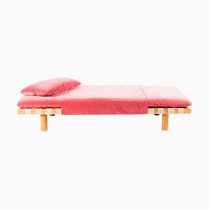 Pallet Dirty Pink Velvet Nature Daybed by Pulpo