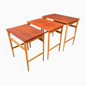 Tavolini ad incastro di Hans J. Wegner per Andreas Tuck, Danimarca, anni '50, set di 3
