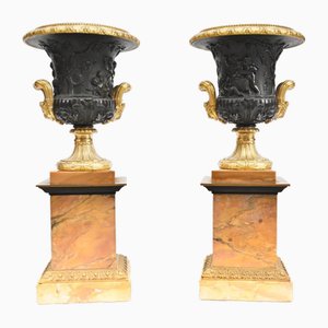 Urnas italianas de bronce Cherub Bacchus Grand Tour Campana, década de 1880. Juego de 2
