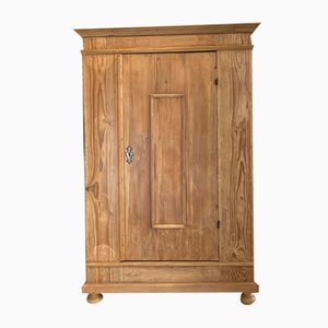 Rustic 1-Door Cabinet in Wood