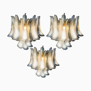 Lámparas de araña de pétalos blancos de cristal de Murano, años 90. Juego de 3