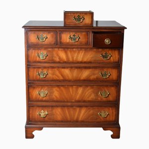 Georgian Hardwood Chest of Drawers with Hidden Drawer, 1760s
