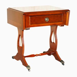 Mesa auxiliar extensible vintage de madera
