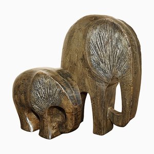 Figuras de elefante vintage talladas a mano. Juego de 2