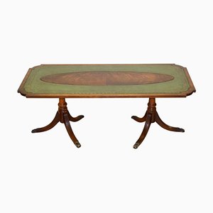 Mesa de centro antigua de madera dura marrón con tablero de cuero verde de Bevan Funnell