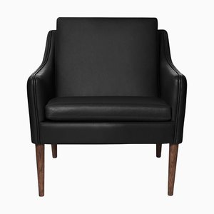 Mr. Olsen Lounge Chair in Walnut and Black Leather by Warm Nordic