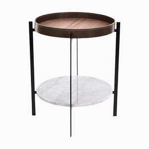 Nussholz & weißer Carrara Marmor Deck Table von OxDenmarq