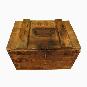 Caja para huevos patentada con ventilador vintage de madera de Dairy Supply Co., década de 1890