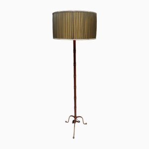 Lámpara de pie forrada de cuero de Jacques Adnet, años 50